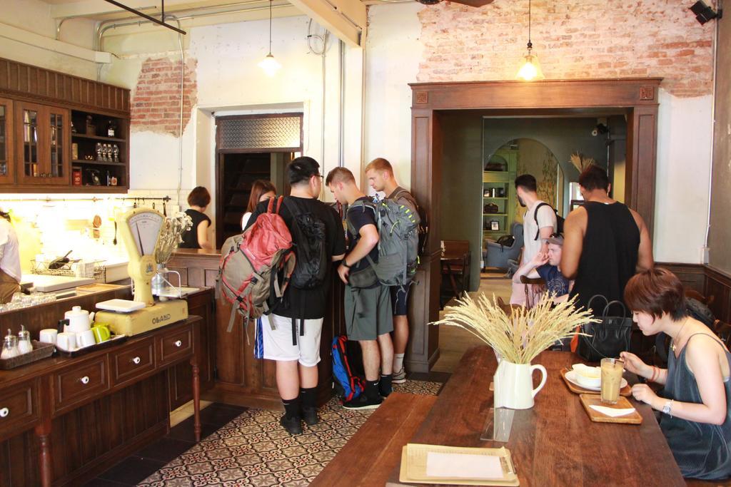 Niras Bankoc Hostel Банкок Екстериор снимка