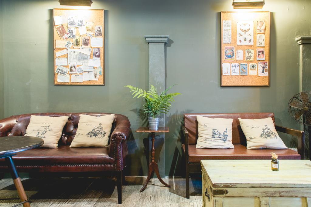 Niras Bankoc Hostel Банкок Екстериор снимка