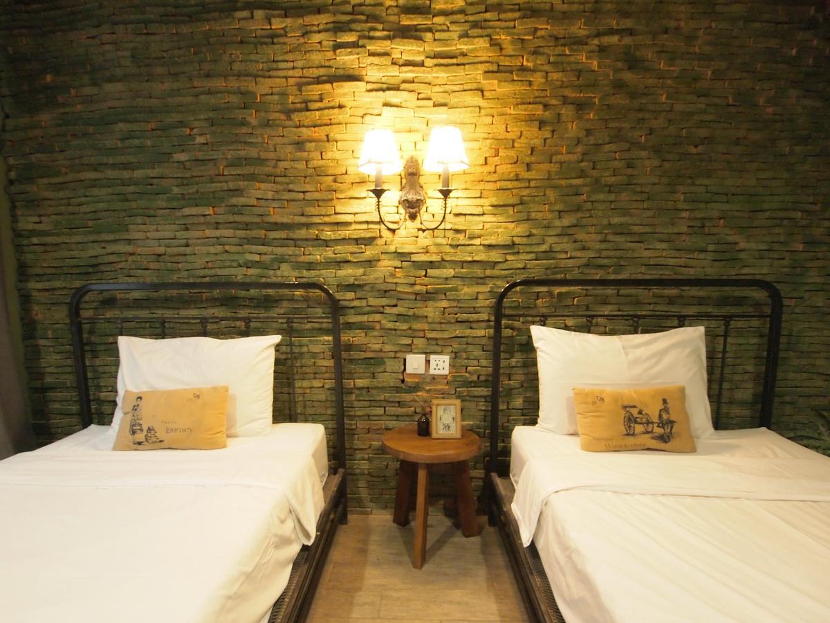 Niras Bankoc Hostel Банкок Екстериор снимка