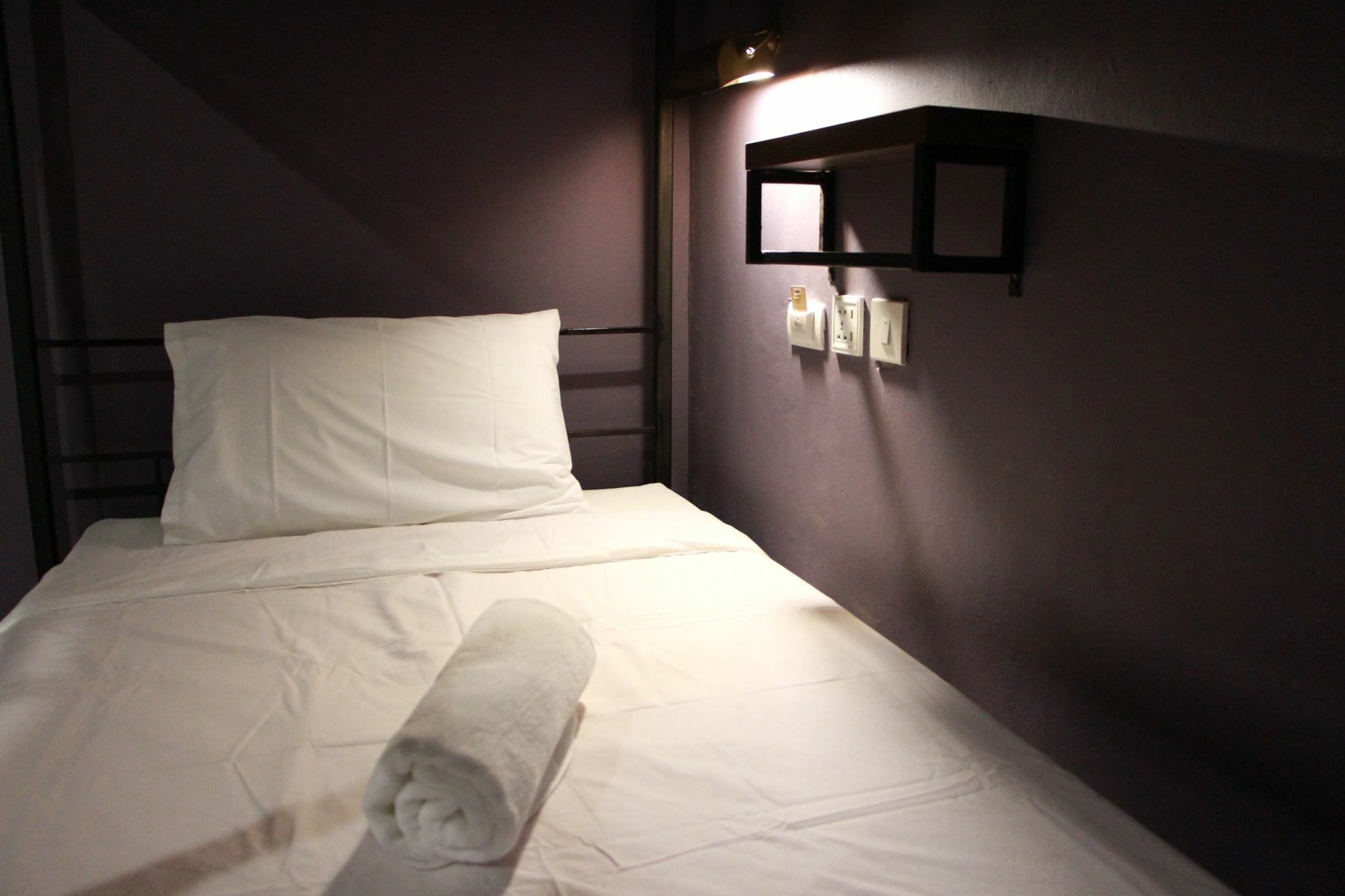 Niras Bankoc Hostel Банкок Екстериор снимка